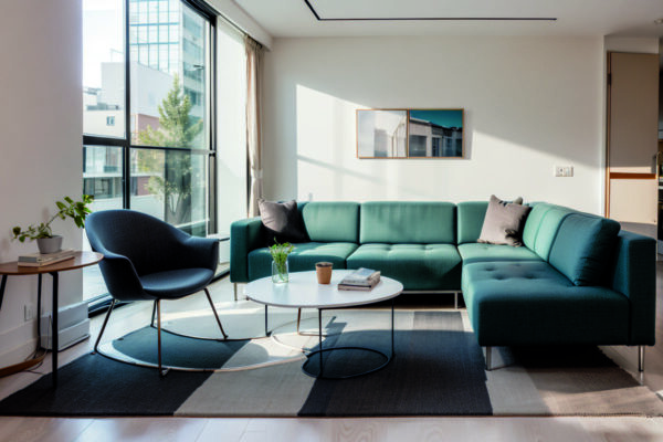 Интерактивная мебель: как умные предметы меняют пространство и создают гибкую планировку