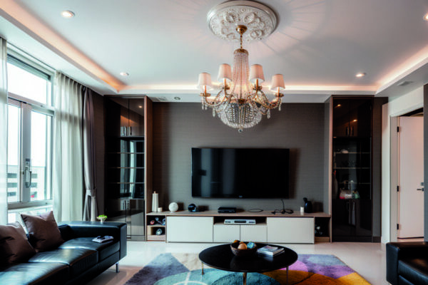 Энергия хаоса: как сочетать несочетаемые оттенки для создания динамичного интерьера