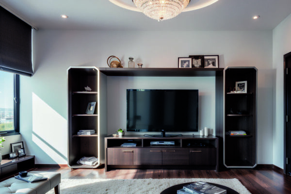 Интерьер в стиле цифрового минимализма: как технологии становятся декором