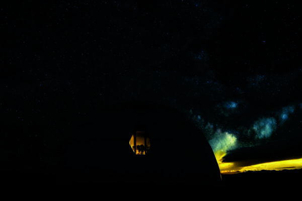 Световые узоры для потолка: как создать динамичное звёздное небо с помощью проектора и зеркал