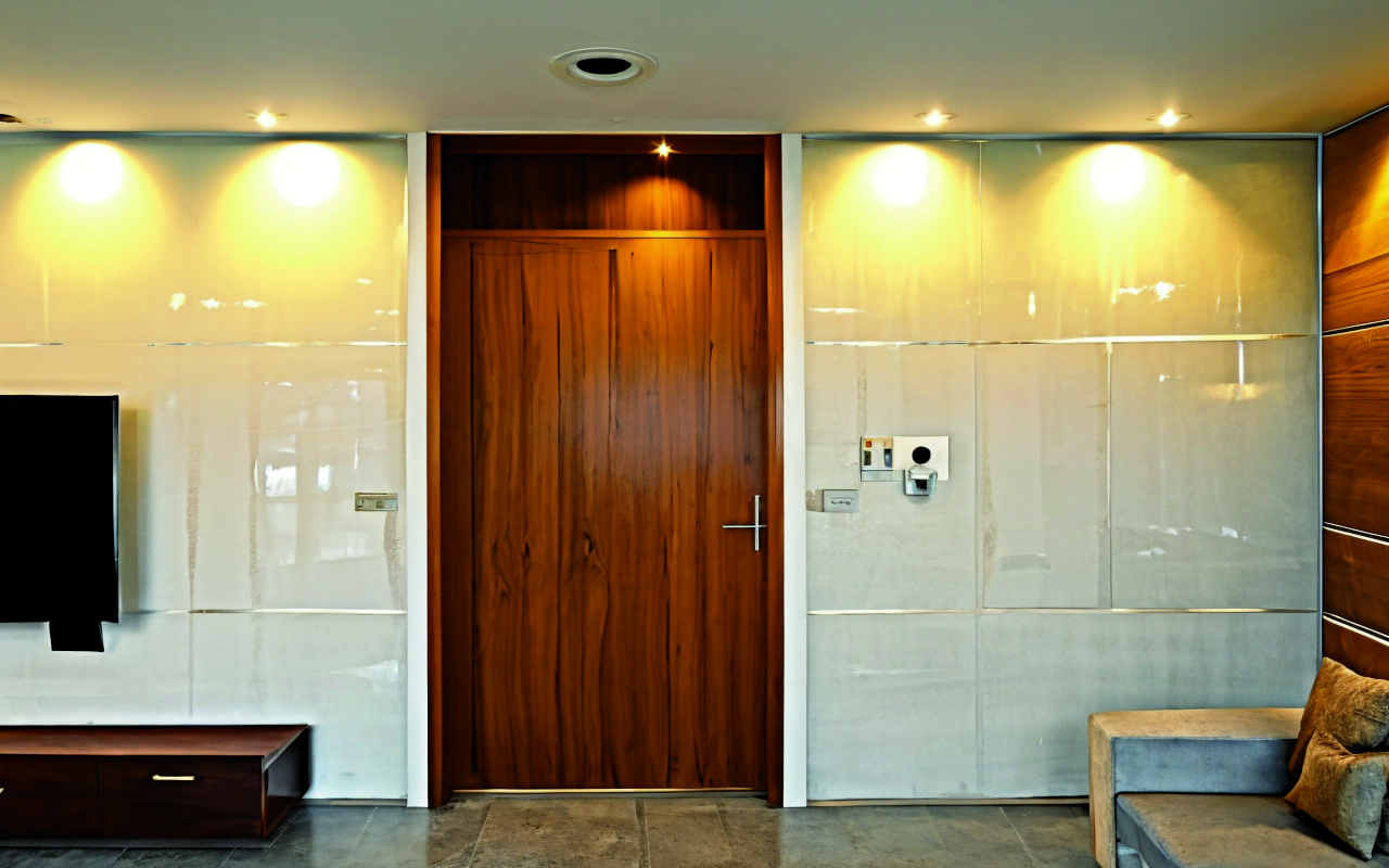 Трансформирующие многофункциональные стеновые панели для оптимизации пространства в малых комнатах