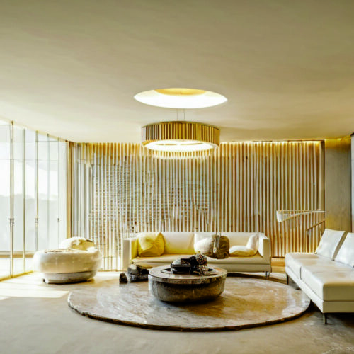 Световые узоры на потолке, меняющиеся в ритме сердцебиения человека