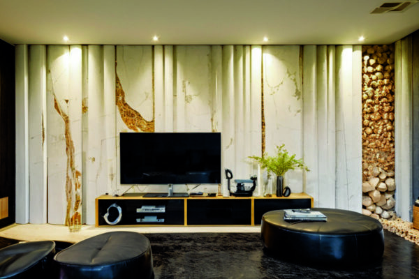 Инновационные текстуры для отделки стен: баланс тактильности и звукоизоляции