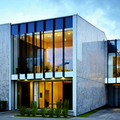 Инновационные текстуры стен: как гидрофобные и звукоизоляционные покрытия меняют интерьеры