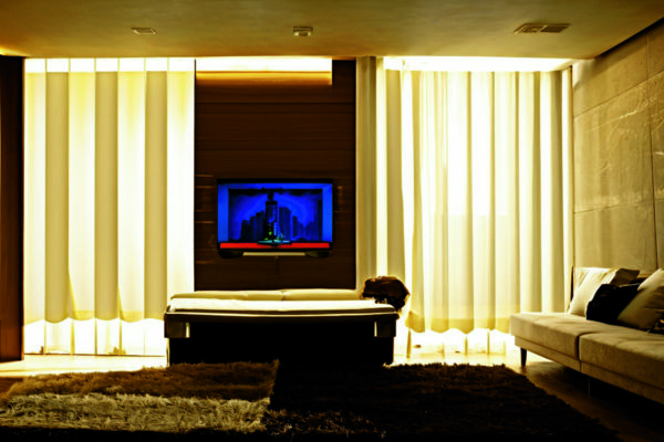 Интерактивные стеновые панели: превращение стен в живые, меняющиеся по настроению пространства