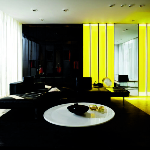 Цветовые иллюзии: как визуально менять форму комнаты с помощью градиентов