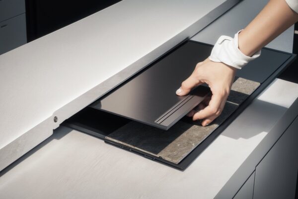 Инновационные текстуры отделочных материалов: как тактильность влияет на восприятие пространства